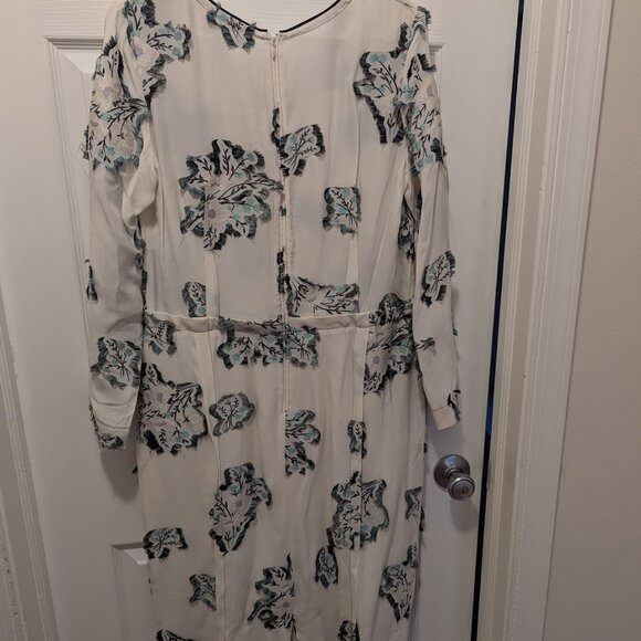 Floral Nina Ricci Dress with Long Sleeves - Picture 2 of 5